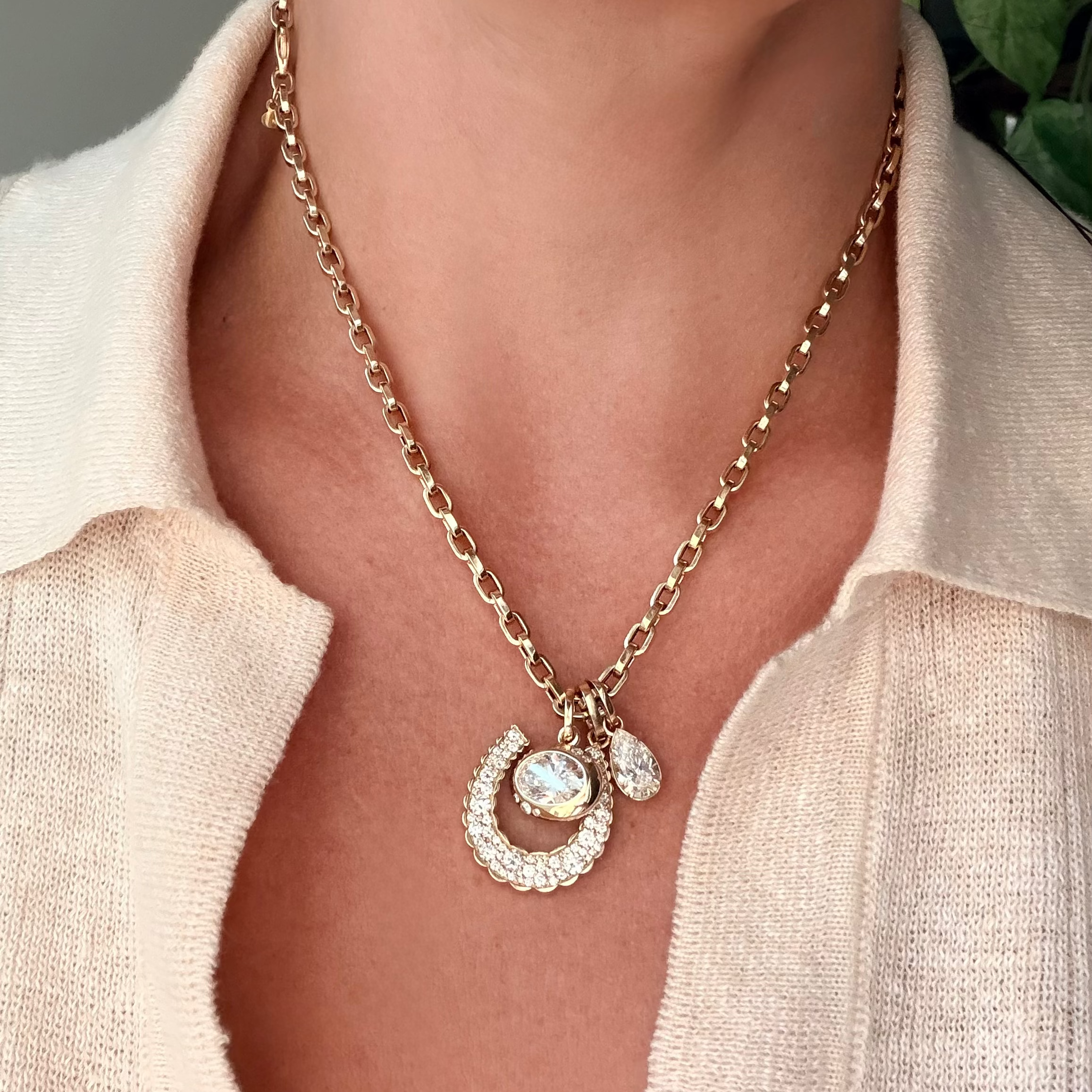 Jumbo Domed Petal Horseshoe Charm