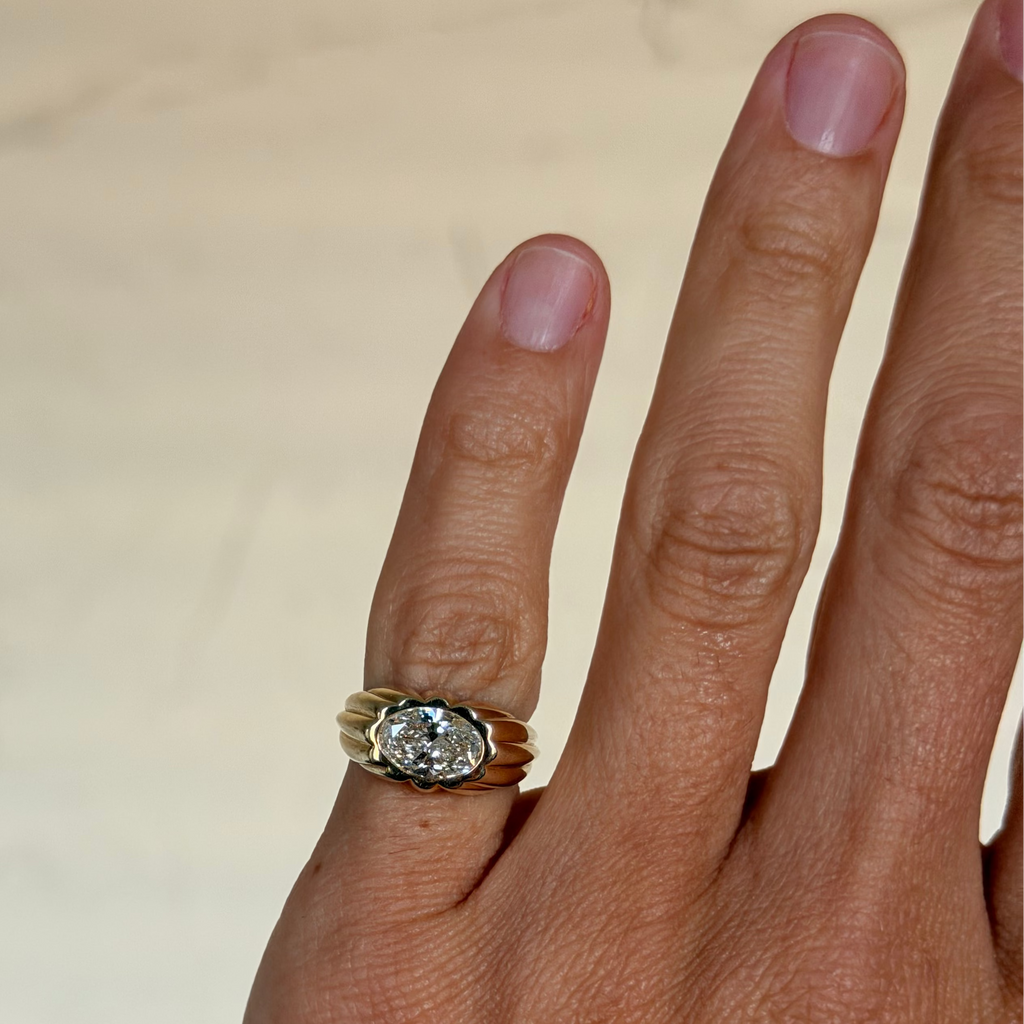 Silver Oval Petal Ring
